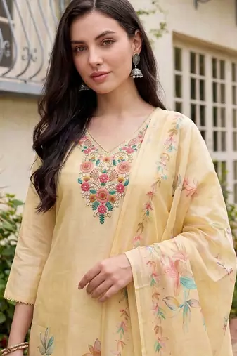 women floral printed regular thread work linen kurta with trousers & with dupatta