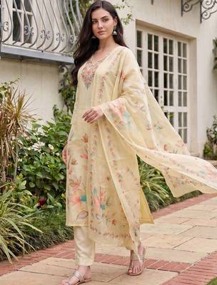 women floral printed regular thread work linen kurta with trousers & with dupatta 3