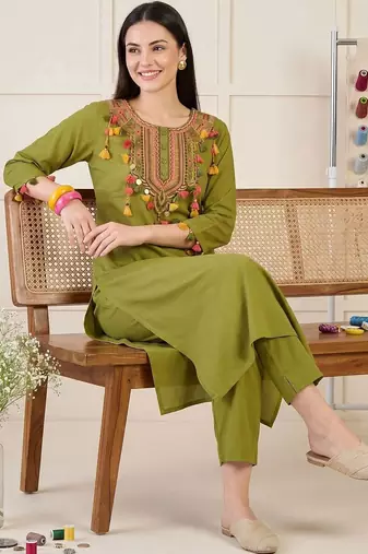 women ethnic motifs embroidered regular thread work cotton kurta with trousers
