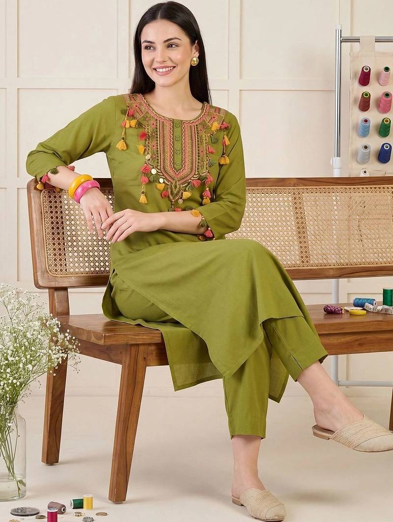 women ethnic motifs embroidered regular thread work cotton kurta with trousers