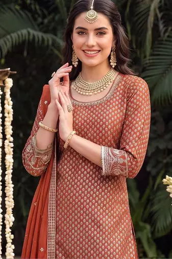 women ethnic motifs printed regular kurta with sharara & with dupatta