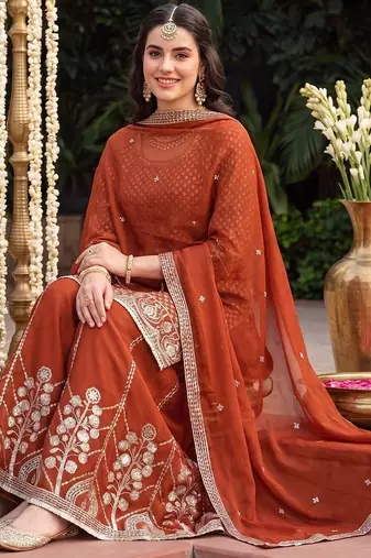 women ethnic motifs printed regular kurta with sharara & with dupatta