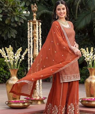 women ethnic motifs printed regular kurta with sharara & with dupatta 1