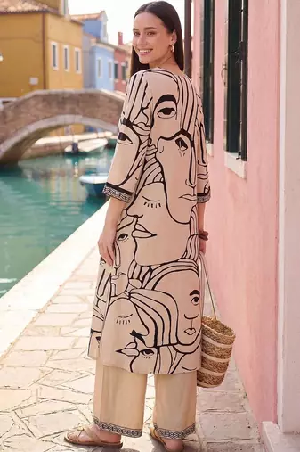 women printed regular kurta with palazzos