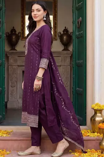 women ethnic motifs embroidered regular thread work kurta with trousers & with dupatta