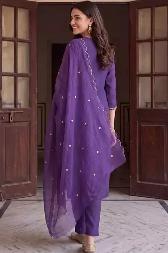 women ethnic motifs embroidered regular thread work kurta with trousers & with dupatta