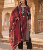 women ethnic motifs printed regular cotton kurta with trousers & with dupatta