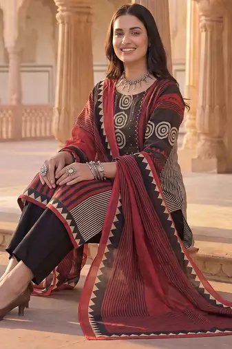 women ethnic motifs printed regular cotton kurta with trousers & with dupatta