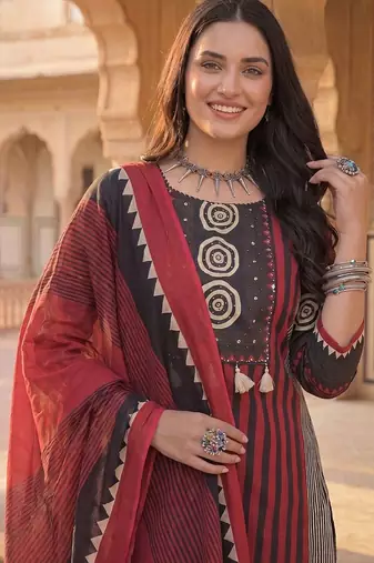 women ethnic motifs printed regular cotton kurta with trousers & with dupatta