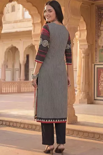 women ethnic motifs printed regular cotton kurta with trousers & with dupatta