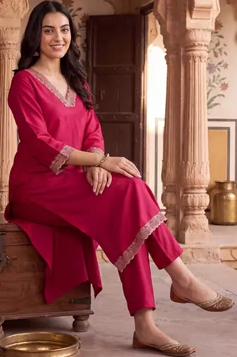 women regular thread work kurta with trousers
