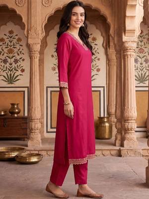 women regular thread work kurta with trousers 5