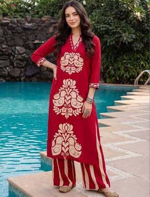 women ethnic motifs printed regular kurta with palazzos 5