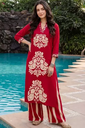 women ethnic motifs printed regular kurta with palazzos