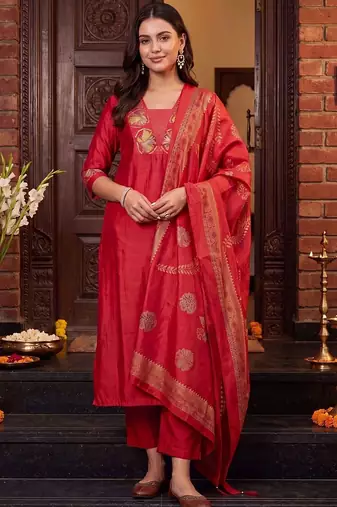 women ethnic motifs embroidered regular thread work kurta with trousers & with dupatta