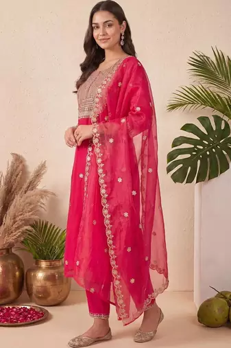 women ethnic motifs embroidered regular kurta with trousers & with dupatta