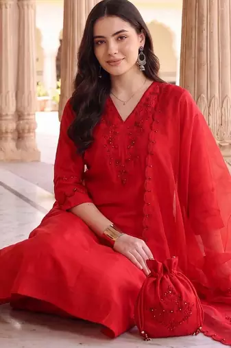 women ethnic motifs embroidered regular thread work kurta with trousers & with dupatta