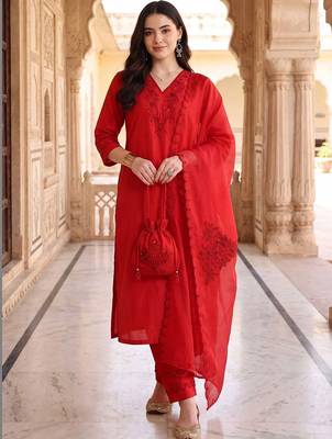 women ethnic motifs embroidered regular thread work kurta with trousers & with dupatta 4