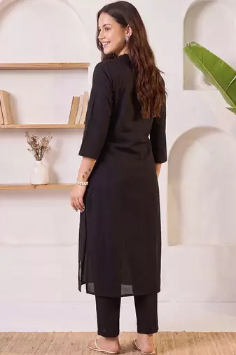women ethnic motifs embroidered regular thread work cotton kurta with trousers