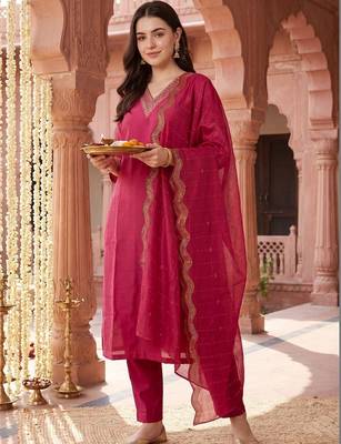 women ethnic motifs regular kurta with trousers & with dupatta 1