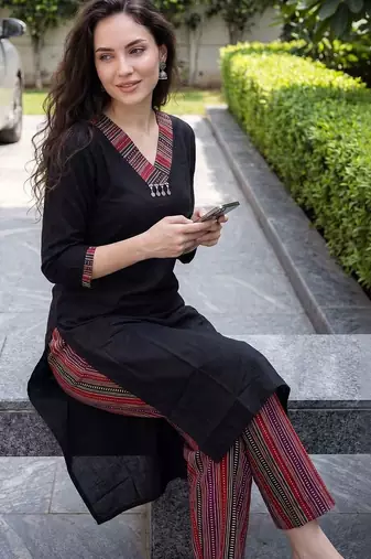 women regular cotton kurta with trousers