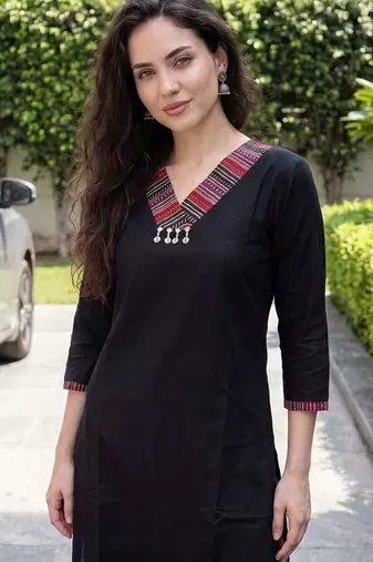 women regular cotton kurta with trousers