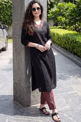 women regular cotton kurta with trousers