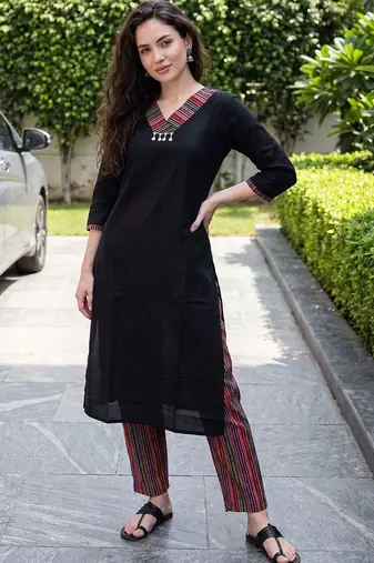 women regular cotton kurta with trousers