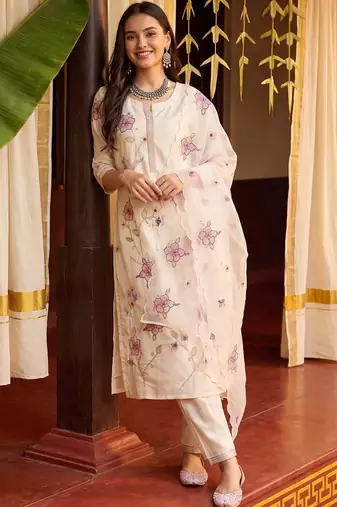 women floral embroidered regular thread work kurta with trousers & with dupatta