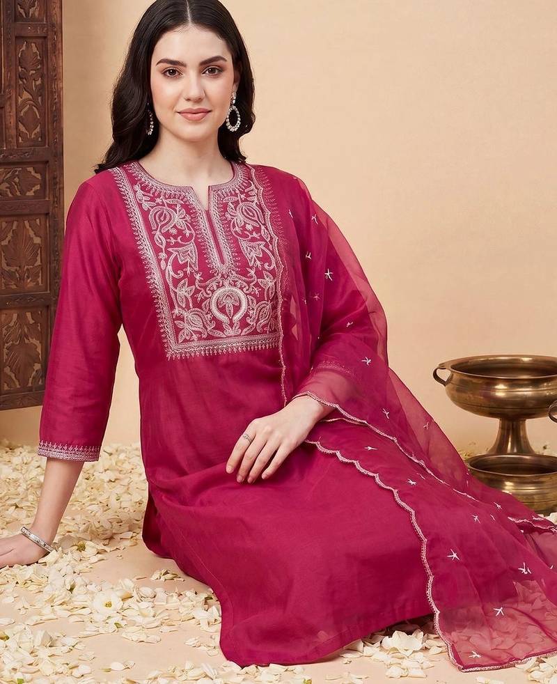 women ethnic motifs embroidered regular thread work liva kurta with trousers & with dupatta
