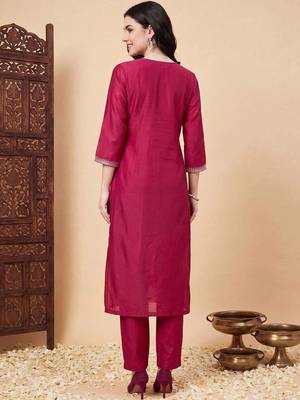 women ethnic motifs embroidered regular thread work liva kurta with trousers & with dupatta 5