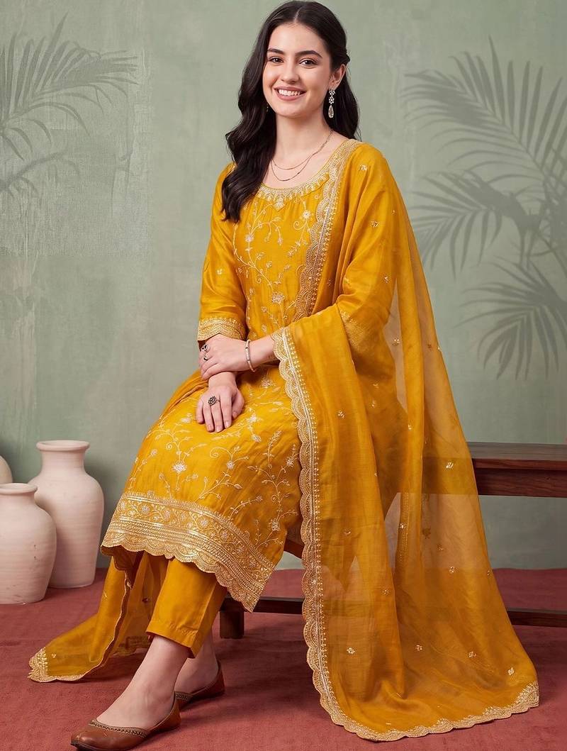 women ethnic motifs embroidered regular thread work kurta with trousers & with dupatta