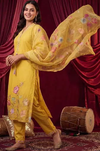 women ethnic motifs embroidered regular thread work kurta with trousers & with dupatta