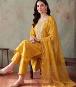 women ethnic motifs embroidered regular thread work kurta with trousers & with dupatta