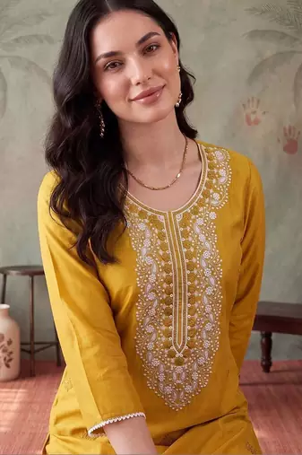 women ethnic motifs embroidered regular thread work kurta with trousers & with dupatta