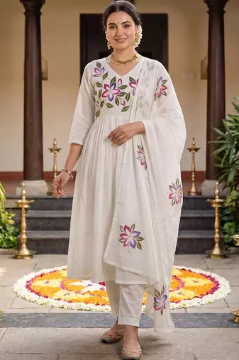 women floral printed empire cotton kurta with trousers & with dupatta