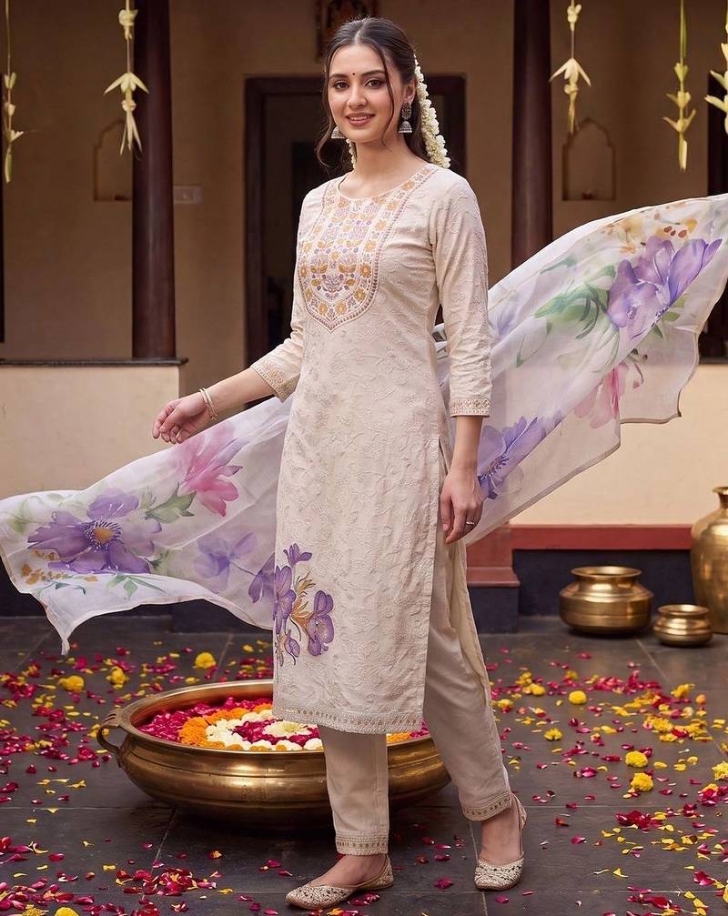 women floral embroidered regular thread work cotton kurta with trousers & with dupatta