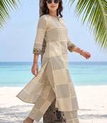 women printed regular cotton kurta with trousers