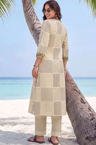 women printed regular cotton kurta with trousers