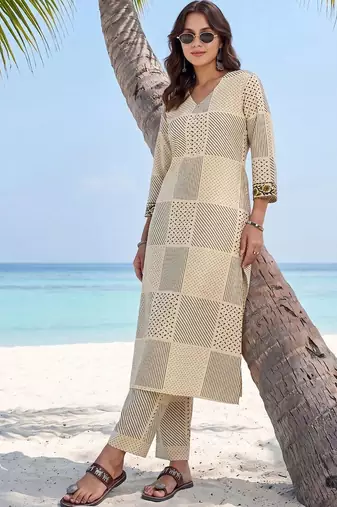women printed regular cotton kurta with trousers