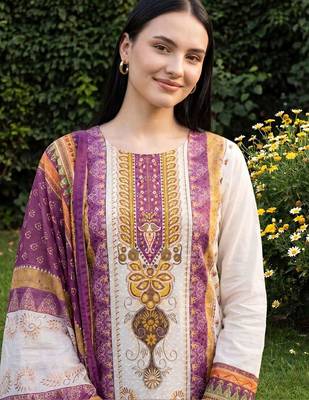 women ethnic motifs printed regular cotton kurta with trousers & with dupatta 2