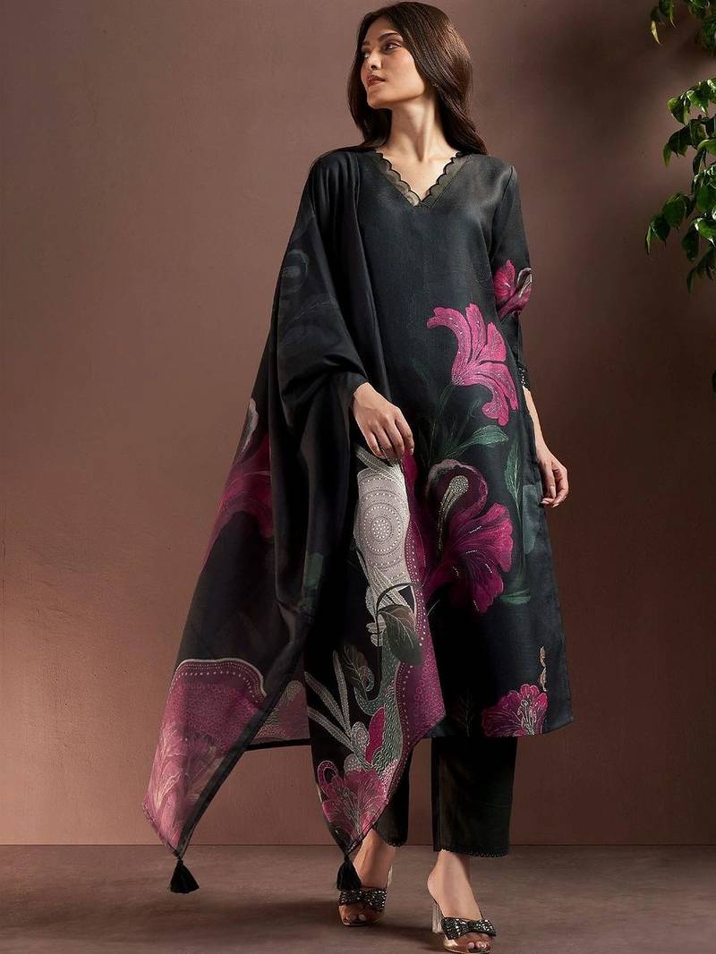 women floral printed regular linen kurta with trousers & with dupatta