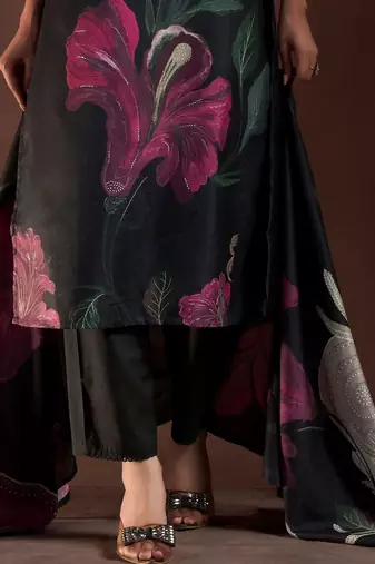 women floral printed regular linen kurta with trousers & with dupatta