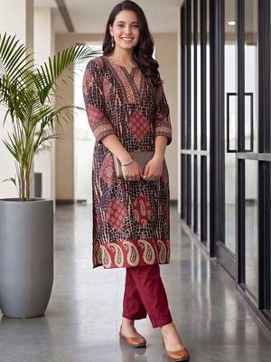 women ethnic motifs printed regular cotton kurta with trousers 1