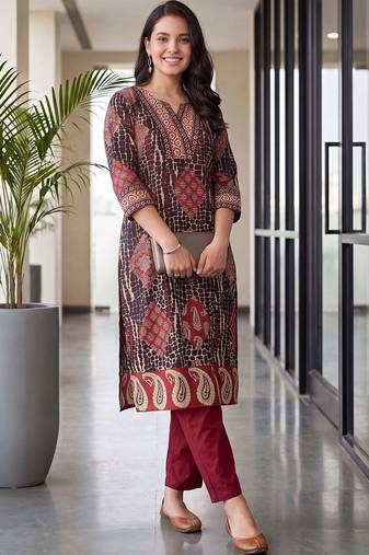 women ethnic motifs printed regular cotton kurta with trousers