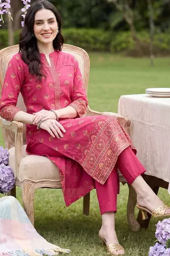 women ethnic motifs printed regular cotton kurta with trousers