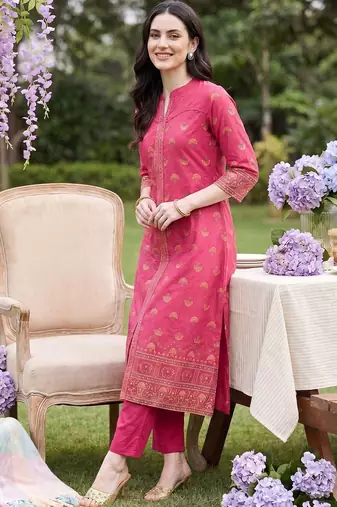 women ethnic motifs printed regular cotton kurta with trousers
