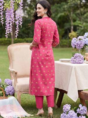 women ethnic motifs printed regular cotton kurta with trousers 6
