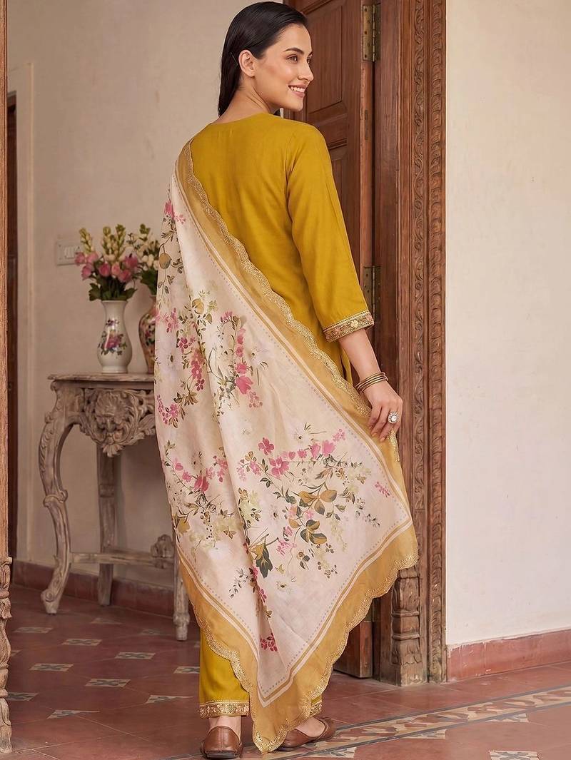women ethnic motifs embroidered regular thread work kurta with trousers & with dupatta
