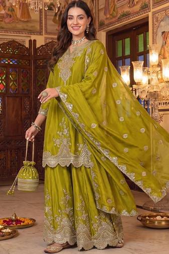 women ethnic motifs embroidered regular kurta with sharara & with dupatta